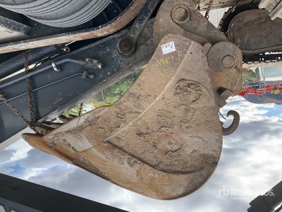 2013 John Deere 350GLC Tracked Excavator