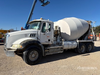 2009 Mack GU813 6x4 Mixer Truck
