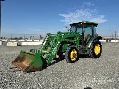 2014 John Deere 5115M Tracteur agricole 4WD