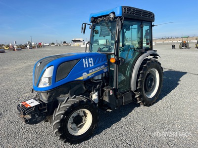 2017 New Holland T4.100V 4WD Tractor