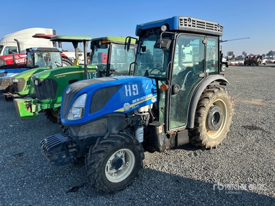 2017 New Holland T4.100V 4WD Tractor