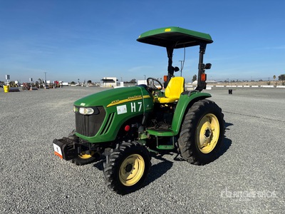 2005 John Deere 4520 4WD Tracteur agricole utilitaire