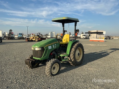 2005 John Deere 4520 4WD tractor utilitario