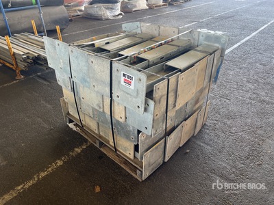 Quantity of 700 mm Crash Barrier Posts Dispositivi vari per il controllo del traffico