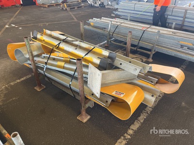 Quantity of Crash Barriers Dispositivi vari per il controllo del traffico