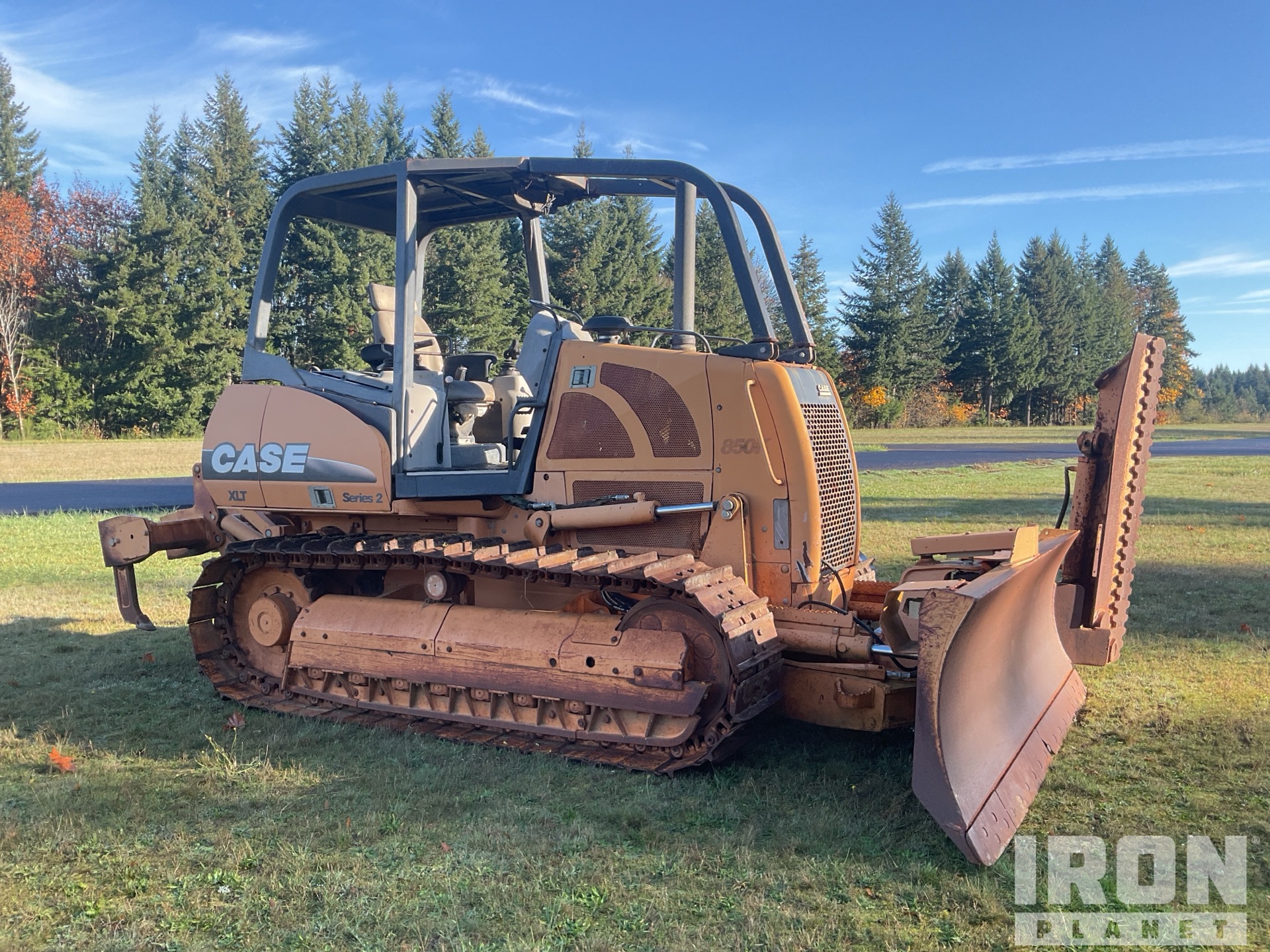 2005 Case 850K XLT Series II Crawler Dozer in Sandy, Oregon