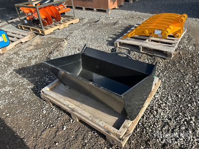 2025 GIYI GY-D5T 35 in Hydraulic Tilting Excavator Bucket (Unused)