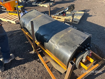 2025 GIYI GY-BS72 72 in Skid Steer Sweeper (Unused)