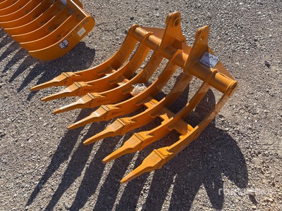 2025 GIYI 32 in Excavator Rake - Fits Cat 305 (Unused)