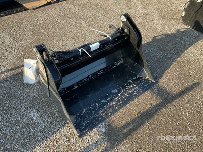2025 GIYI GY-XKH39 Multi-Purpose Mini Skid Steer Bucket