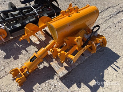 Quantity of (8) 2025 GIYI Cat 301 VCA-8 Mini Excavator Attachments - Fits Cat 301 (Unused)