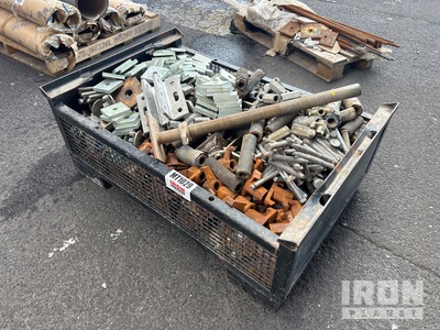 Quantity of Bolts, Nuts & Washers ادوات صناعية متنوعة