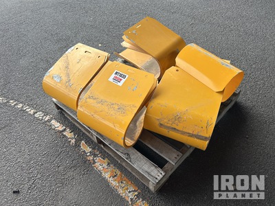 Quantity of Crash Barrier Caps ادوات صناعية متنوعة