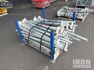 Quantity of Scaffolding Legs ادوات صناعية متنوعة