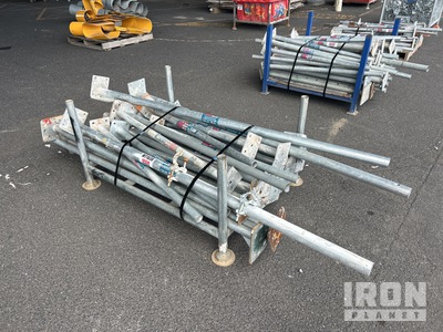 Quantity of Scaffolding Legs ادوات صناعية متنوعة