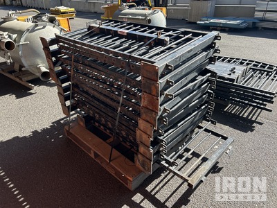 Quantity of 1500 mm x 1000 mm Fencing