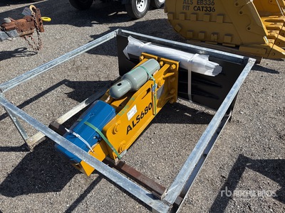 2025 LYALS LY680 27 in Skid Steer Breaker (Unused)