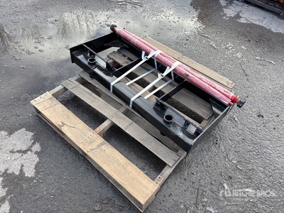 2025 GIYI GY-BF47 45 in Skid Steer Bale Forks (Unused)