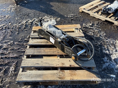 2025 GIYI GY-XJ5T 34 in Hydraulic Excavator Thumb - Fits 3 - 5 ton (Unused)