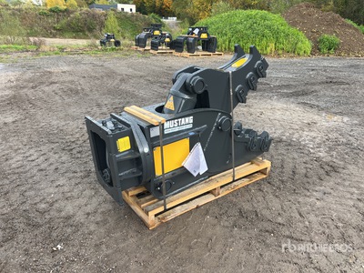2025 Mustang RH12 Demolition Pulverizer (Unused)
