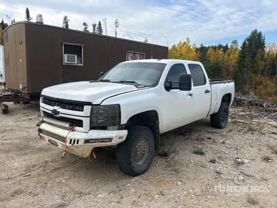 2008 Chevrolet Silverado 2500 4x4 Crew Cab Pickup