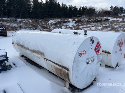 2011 Westeel 4546 L Steel Diesel Fuel Tank