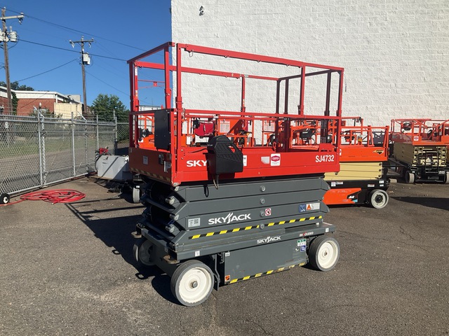 2022 Skyjack SJ4732 Electric Scissor Lift 2022 Skyjack SJ4732 Electric Scissor Lift