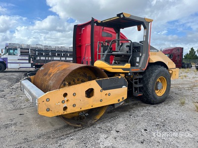 2019 Volvo SD115B Compacteur à tambour lisse (Inoperable)