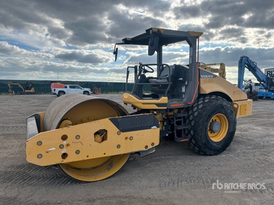 2019 Volvo SD115B Smooth Drum Compactor