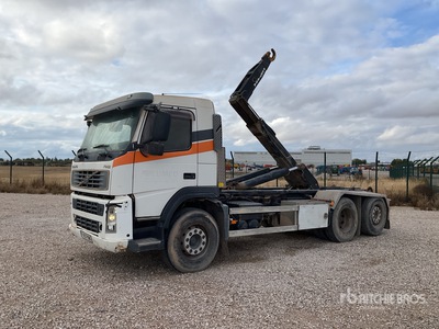 2004 Volvo FM12-280 6x2 Hooklift Truck