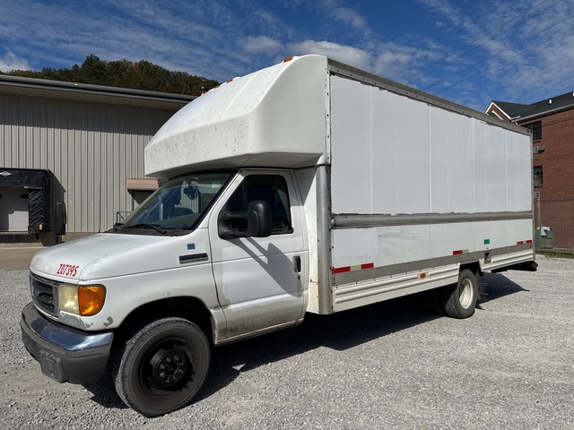 2007 Ford E-350 CUTAWAY Cargo Van