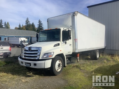 2013 Hino 268 Kastenwagen
