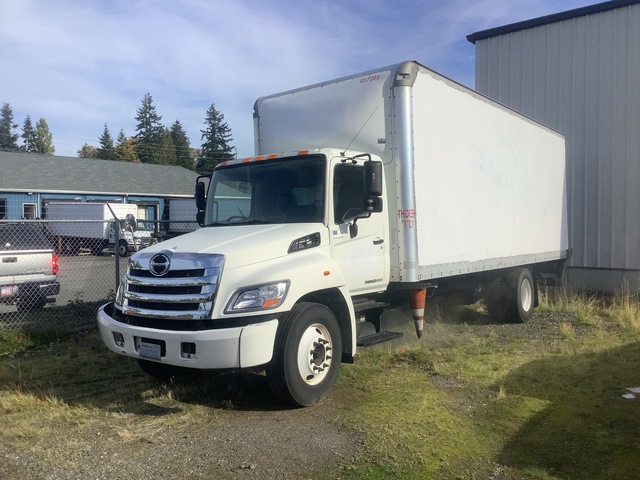 2013 Hino 268 Van Truck 2013 Hino 268 Van Truck