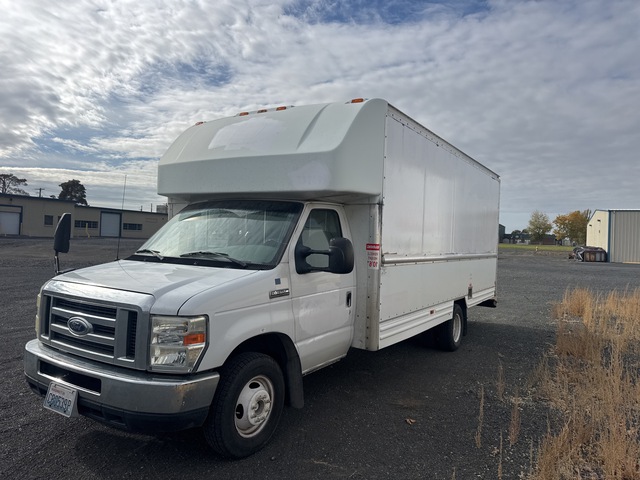 2008 Ford E-350 Cutaway Cargo Van
