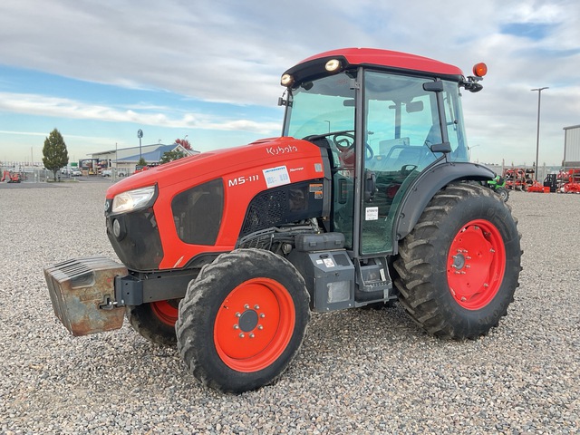 2022 Kubota M5N-111HDC12 4WD Tractor
