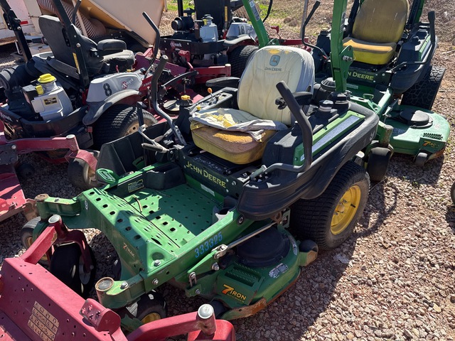 2015 John Deere Z920M Zero-Turn Lawn Mower