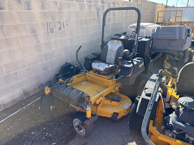 Hustler  Zero-Turn Lawn Mower