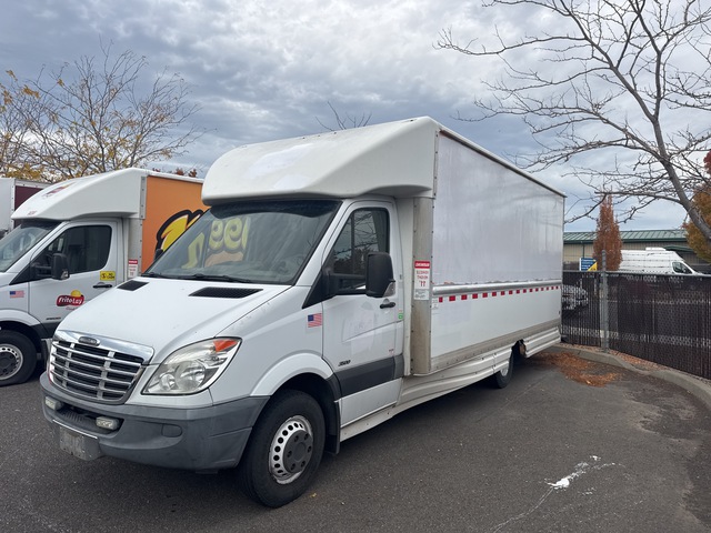 2011 Mercedes-Benz Sprinter 4x2 Van Truck (Inoperable)