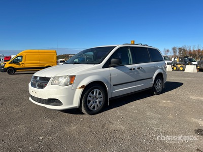 2013 Dodge Caravan SE Minivan