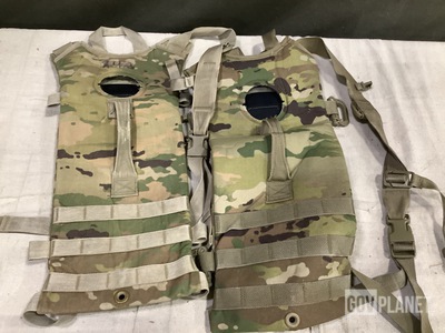 (68) Hydration System Carriers