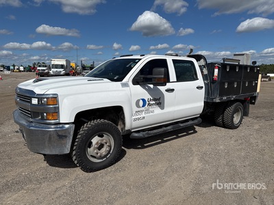 2018 Chevrolet 3500 4x4 Crew Cab شاحنة مسطحة