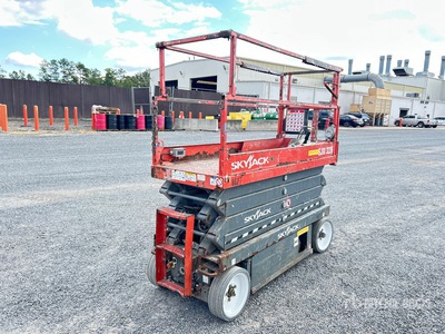 2016 Skyjack SJ 3226 Electric Scissor Lift