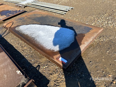 Quantity of (4) 5 ft x 10 ft (0.5 in Thick) Placche in metallo