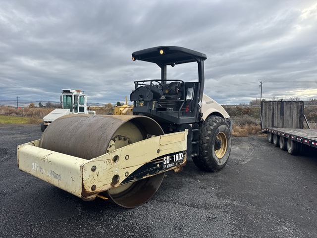 2005 (unverified) Ingersoll-Rand SD-116DX TF Smooth Drum Compactor 2005 (unverified) Ingersoll-Rand SD-116DX TF Smooth Drum Compactor