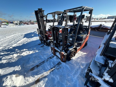 2013 Toyota 8FGCU25 4700 lb Cushion Tire Wózek widłowy