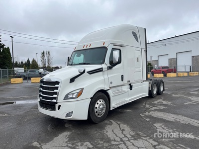 2021 Freightliner Cascadia 126 Sleeper Prime Mover
