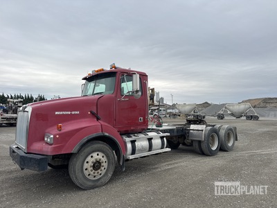 2007 Western Star 4900SA 6x4 T/A Sleeper Truck Tractor