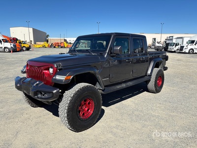 2021 Jeep Gladiator 4x4 Crew Cab Pickup