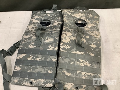 (173) Hydration System Carriers