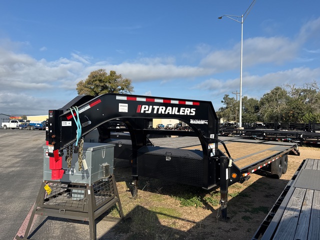 2025 PJ 15690 lb T/A Gooseneck Equipment Trailer (Unused)